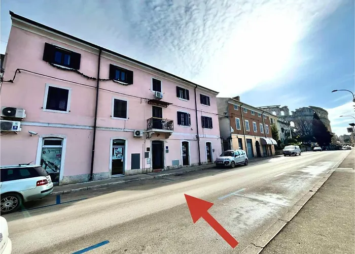 Via Dell' Arena * 풀라